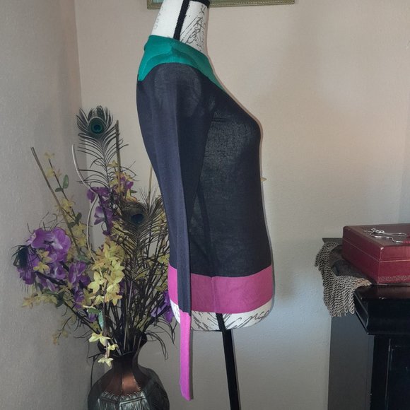 I Heart <3 Ronson Colorblock Mesh Knit Light Sweater - Picture 5 of 11